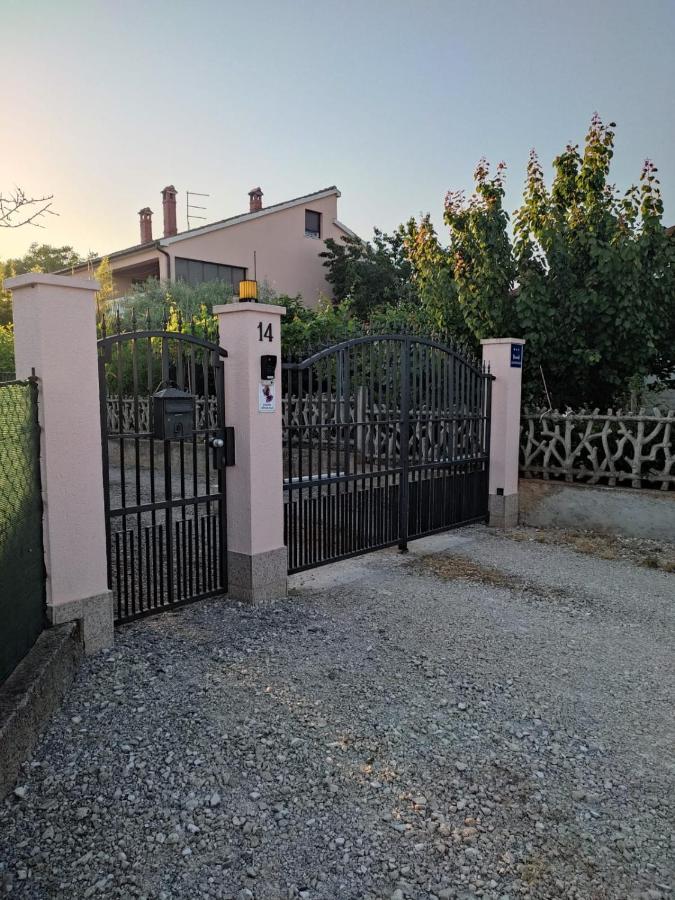 Appartamento Da Vjeri Pula Bagian luar foto